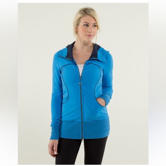 LuluLemon vintage blue scuba - Picture 2 of 6